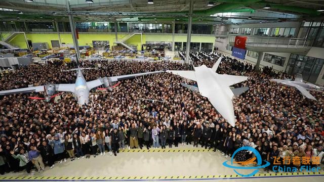 不愧是油管五常，土媒：中國想用5代機換無人機技術，土沒看上-7637