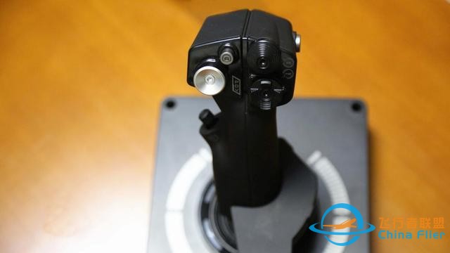 反饋最真實的飛行搖桿 羅技HOTAS系列飛行模擬控制器評測-4776