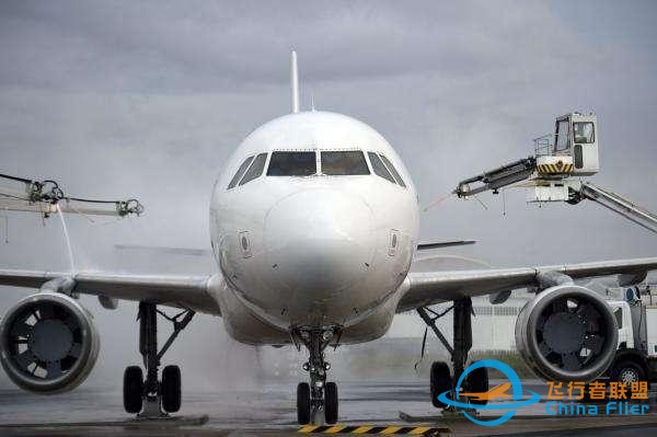 A320客機操縱桿為什么能擺茶盤？側桿模仿戰斗機，副駕被禁止起落-4295