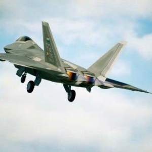 《皇牌空戰(zhàn)7》“F-22A”預(yù)告 精彩展現(xiàn)最強(qiáng)空戰(zhàn)能力