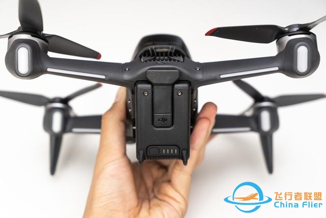 零基礎也能玩的穿越機？大疆DJI FPV Combo穿越機開箱試飛-3330