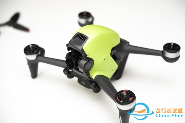 零基礎也能玩的穿越機？大疆DJI FPV Combo穿越機開箱試飛-3626