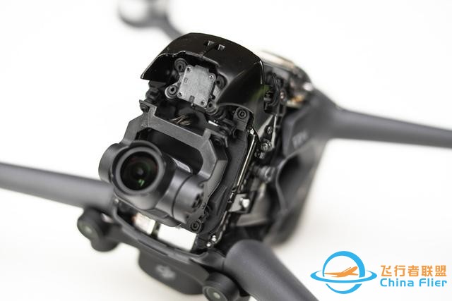 零基礎也能玩的穿越機？大疆DJI FPV Combo穿越機開箱試飛-1657