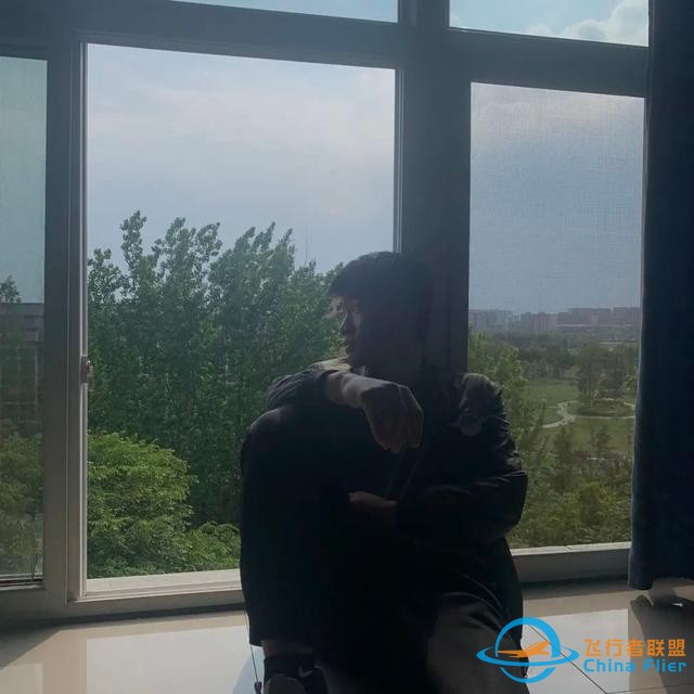 飛行技術專業：保證安全第一，改善服務工作，爭取飛行正常|采訪5-4228
