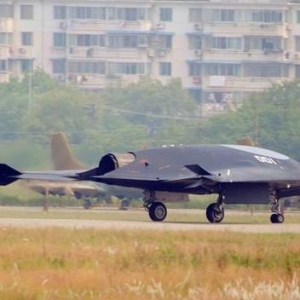 官方曝光利劍身份 對地攻擊型無人作戰飛機平臺驗證機
