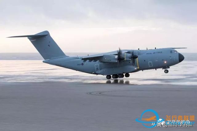與空中加油飛機A400M近距離接觸-6397