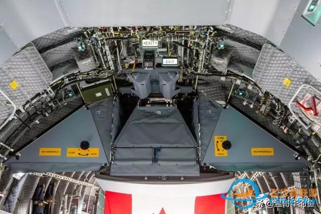與空中加油飛機A400M近距離接觸-4788