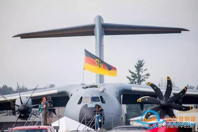 與空中加油飛機A400M近距離接觸-9161