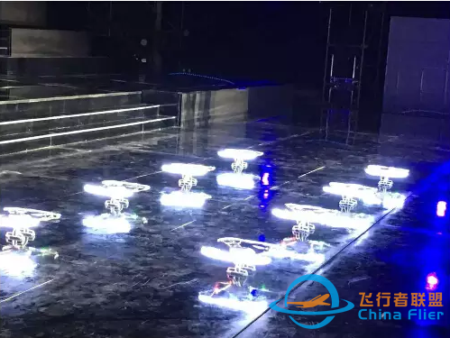 不用驚訝無人機舞蹈!盤點無人機編隊飛行的技術or伎倆-3133