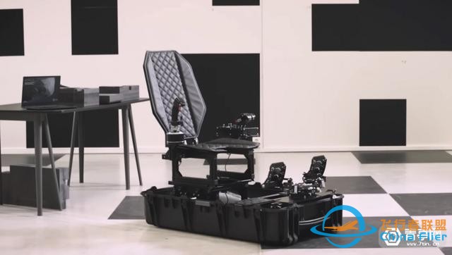 可裝進(jìn)手提箱，VRgineers推出緊湊型VR飛行模擬器-7880