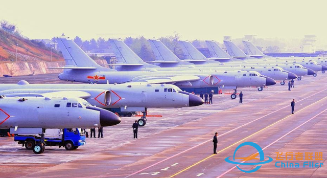 解放軍轟炸機(jī)的新打法，在巴黎低調(diào)亮劍，美軍未來(lái)幾年都學(xué)不來(lái)-8309