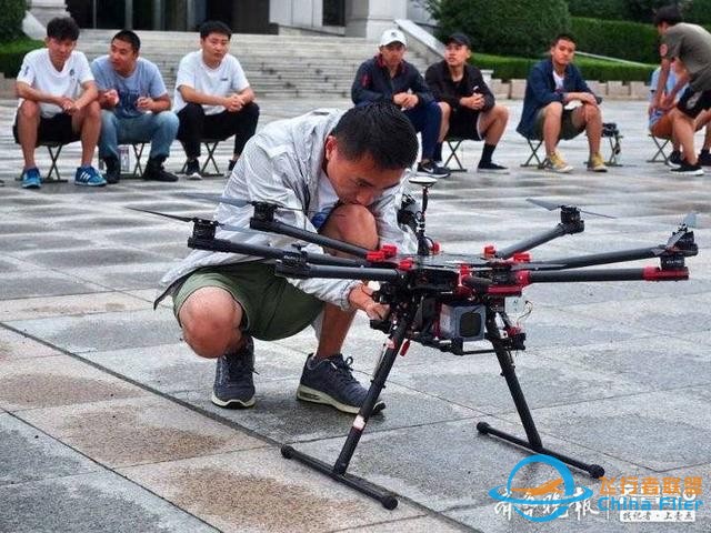 報(bào)名參軍大學(xué)畢業(yè)生入役前苦練無(wú)人機(jī)技術(shù)，培養(yǎng)未來(lái)必備技能-1900